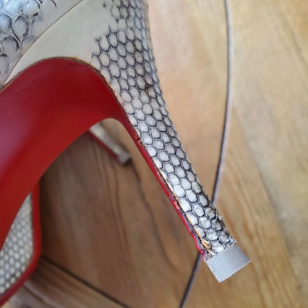 Christian louboutin heels - Picture 6 of 6